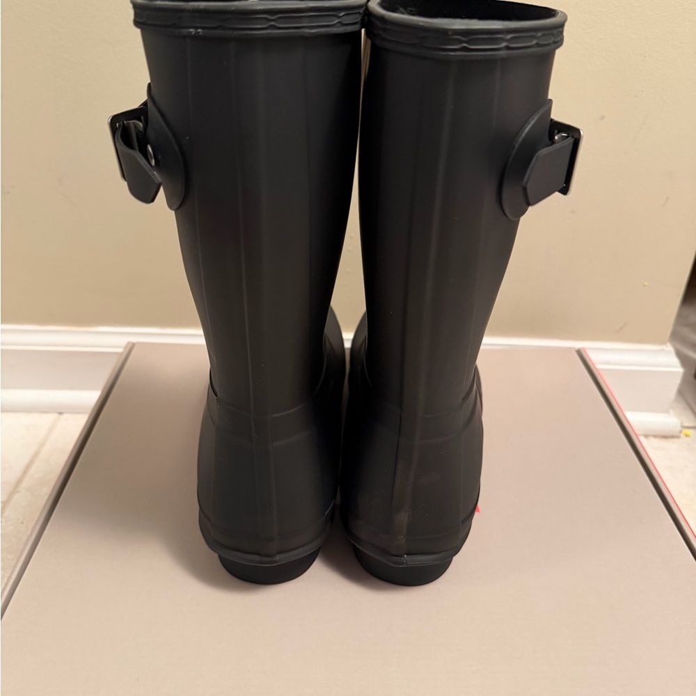 NEW Hunter Classic Black Short-O Boots - 10 - Picture 3 of 5